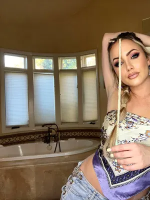 amber_lo_rae OnlyFans