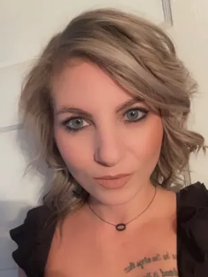 atomic blonde24 OnlyFans
