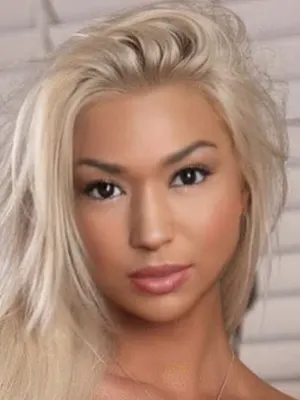 blondetranasian OnlyFans