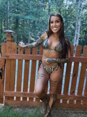 bottomlandbrunette OnlyFans