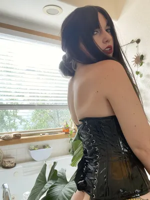 claire.silversfree OnlyFans