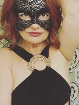 crimsoncassidy60 OnlyFans
