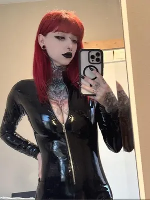 gothmommylilli OnlyFans