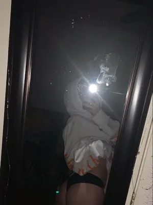 hotmommywithbattlescars OnlyFans