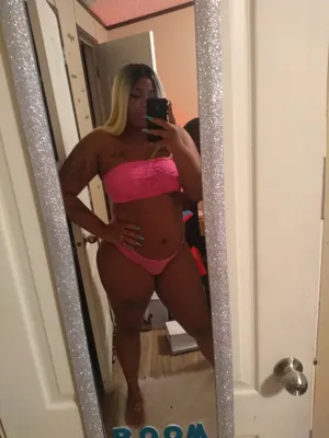 leedahotwife OnlyFans