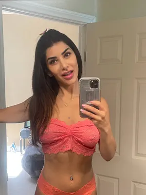 leilasnextdoor OnlyFans