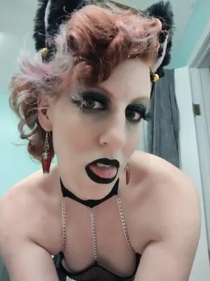 madameringard OnlyFans
