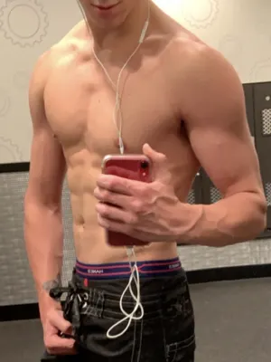 mickhung OnlyFans