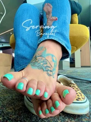 servingfet OnlyFans