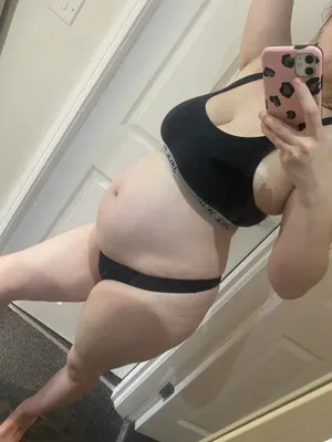 sexypregnantroxy OnlyFans