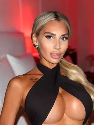 V I K A OnlyFans