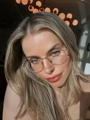 Bobbie Lavender OnlyFans